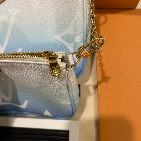 Louis Vuitton Multi Pochette Accessories By The Pool Collection - Picture 6 of 13